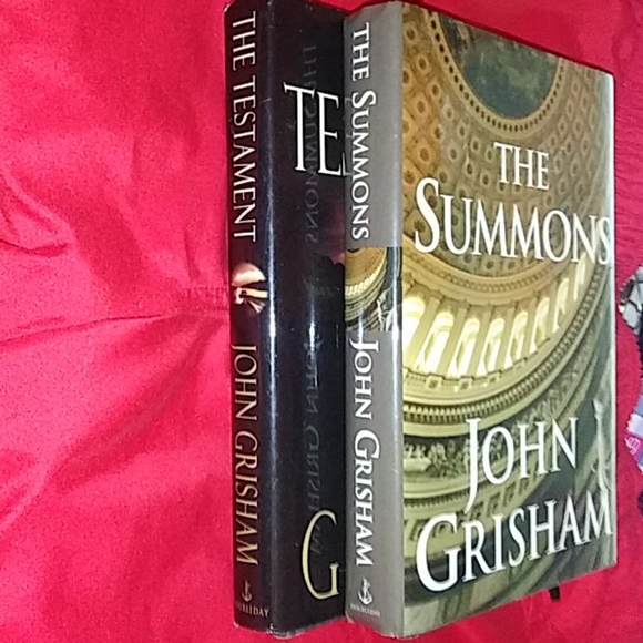 2 John Grisham Books The Testament and The Summons - Picture 6 of 6